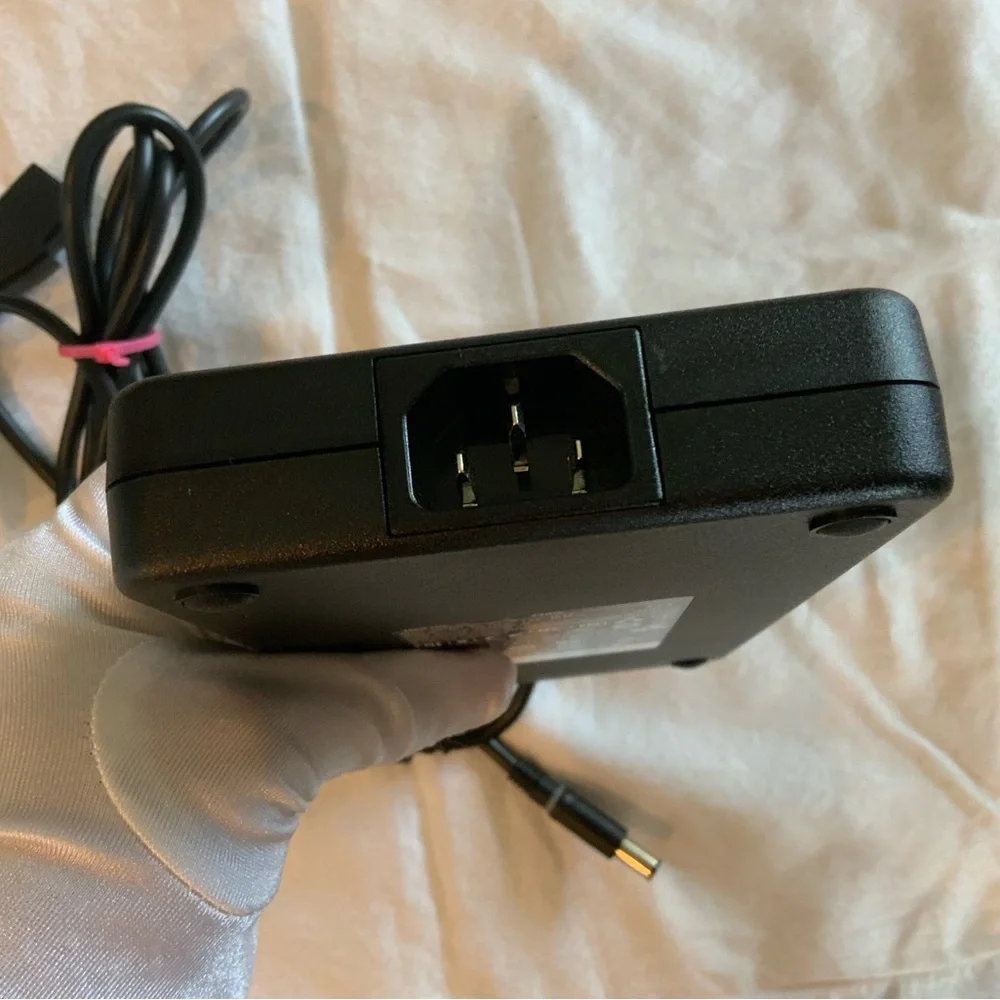 Dell Laptop Charger For Workstation 240W 19.5V 12.3A 220V Input Black